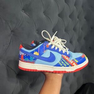 Women’s Chinese New Year Dunks